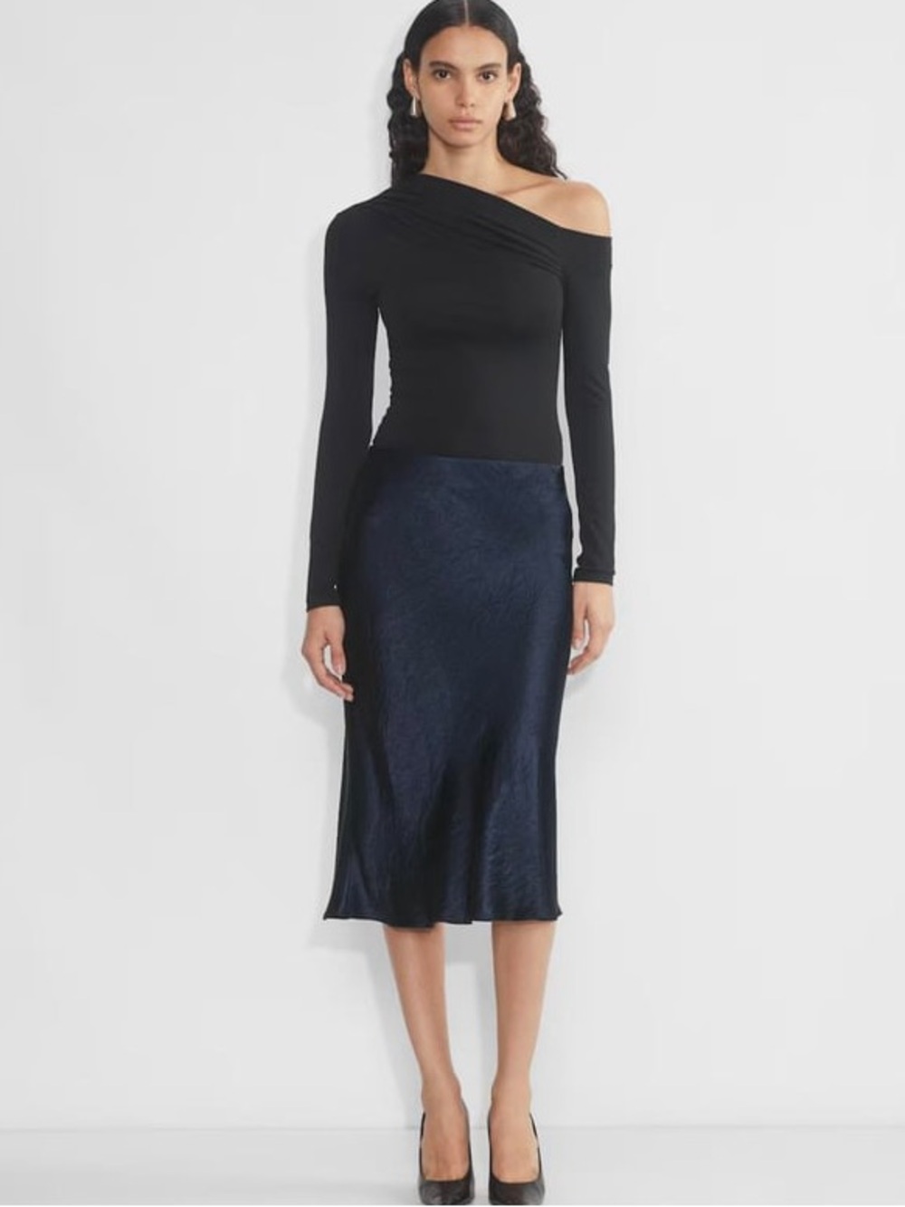 Babaton Aritzia Navy Blue Satin Slip Midi Skirt Quiet Luxury Sz 10